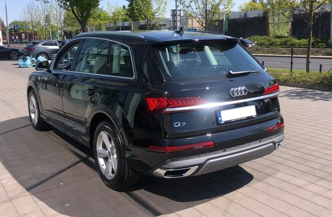 Audi Q7 cena 288000 przebieg: 14300, rok produkcji 2023 z Ćmielów małe 11